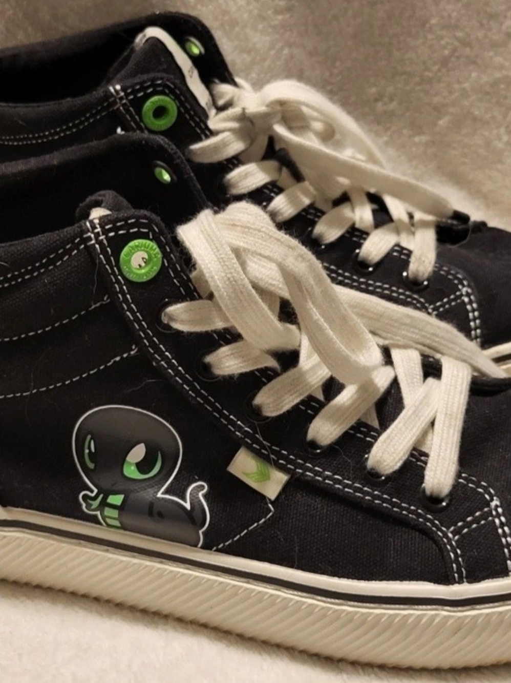 Cariuma x Razer OCA High Top Black Canvas Skater Shoes Sneki Snek Sz 5.5